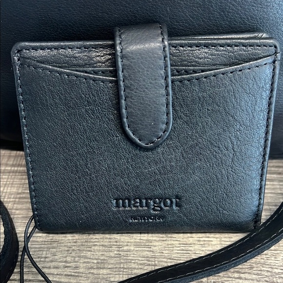 Margot New York | Black Leather “Anna” Crossbody w/ “Lizzie” Billfold Wallet - Picture 12 of 15